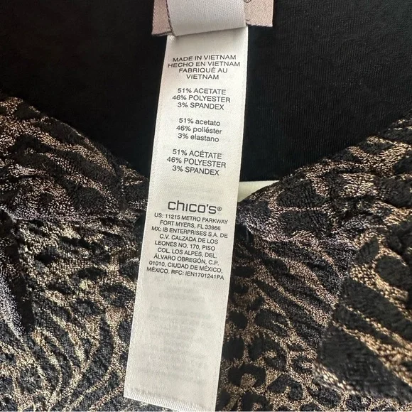 Chico’s Easywear Swing Jacket Size 1 Medium Animal Print Button Foil Wire Collar - Picture 4 of 9